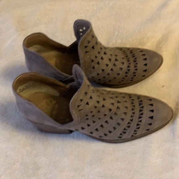 Fergalicious Booties - Picture 2 of 3